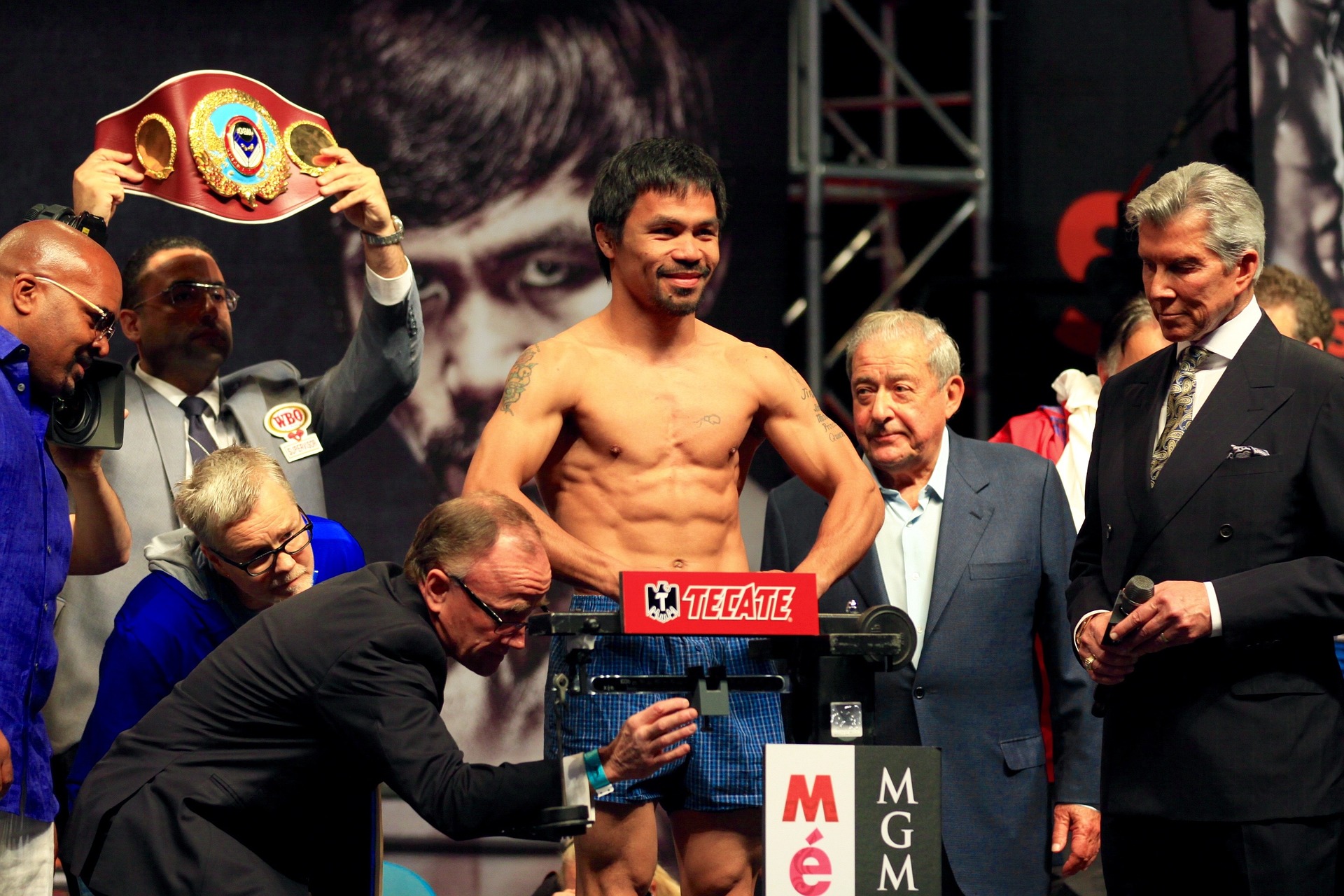 Decline Of Manny Pacquiao - Happening Faster Than Mayweather